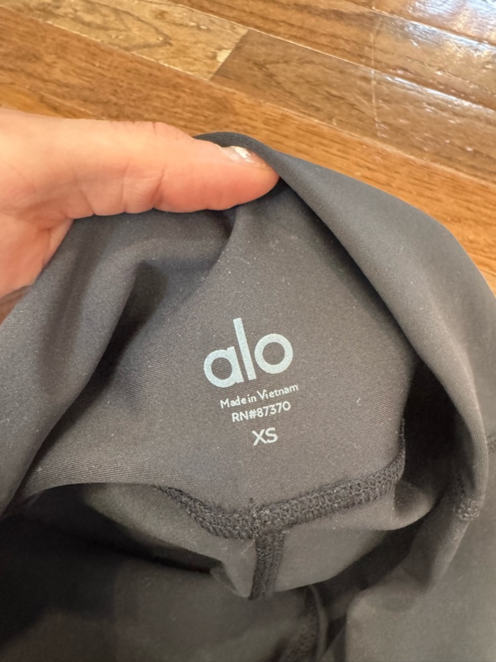 NEW Alo Black Women's Shorts - Picture 5 of 6